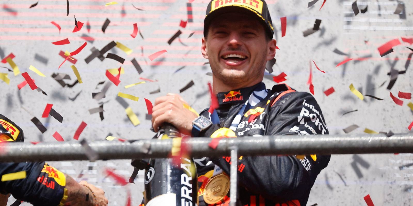 Líder do campeonato, Verstappen conquista 8ª vitória consecutiva na F1