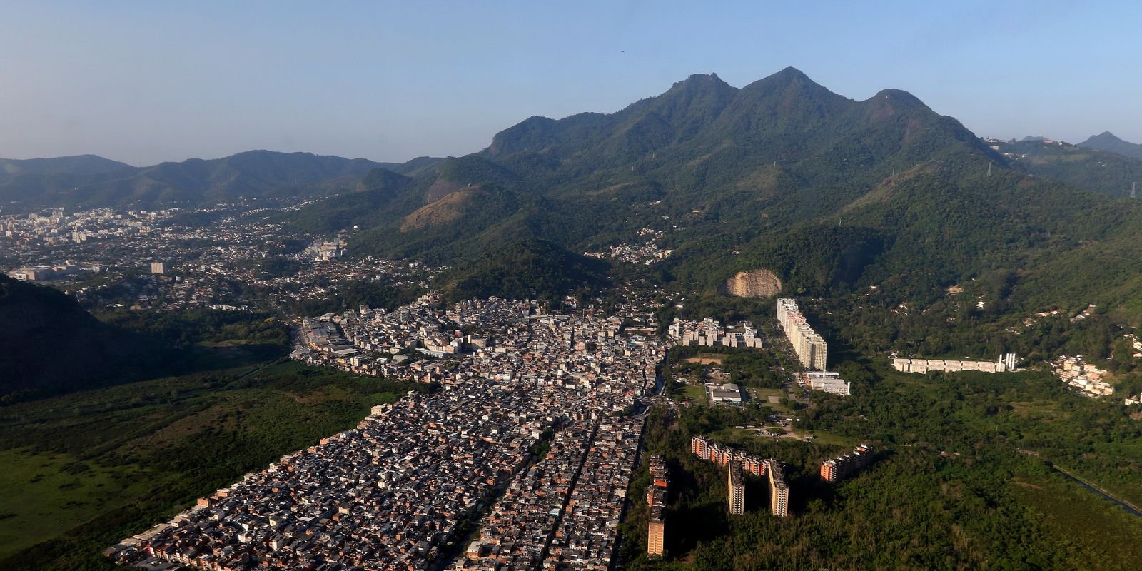 Imensa e desigual, zona oeste é 70% do Rio e tem 41% da população