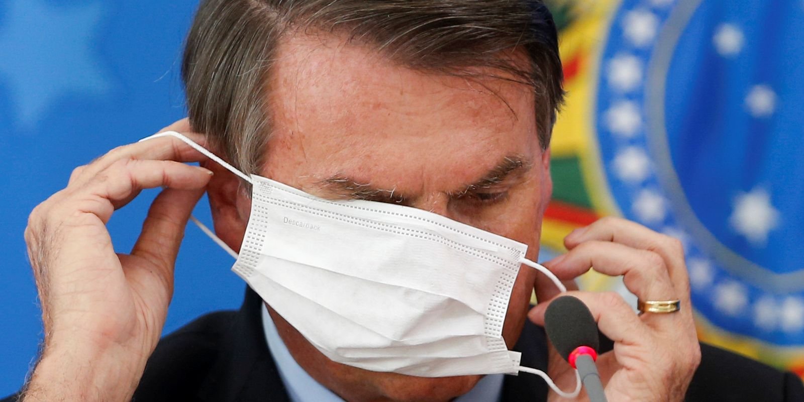 CGU conclui que certificado de vacinação de Bolsonaro é falso