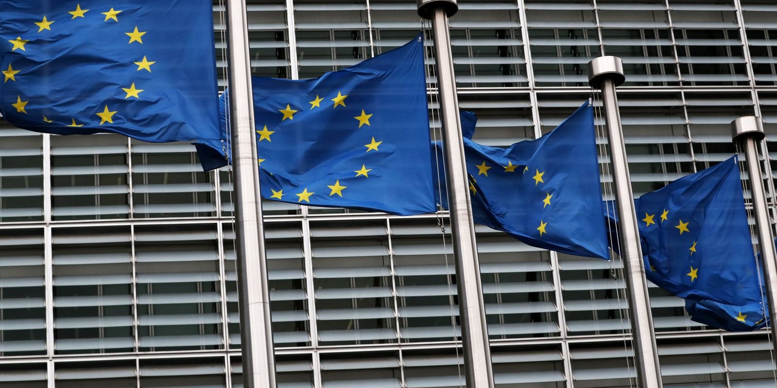 UE dá aval a primeiras regras do mundo para inteligência artificial