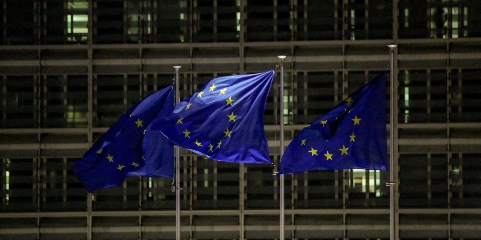 União Europeia aprova décimo terceiro pacote de sanções contra Rússia