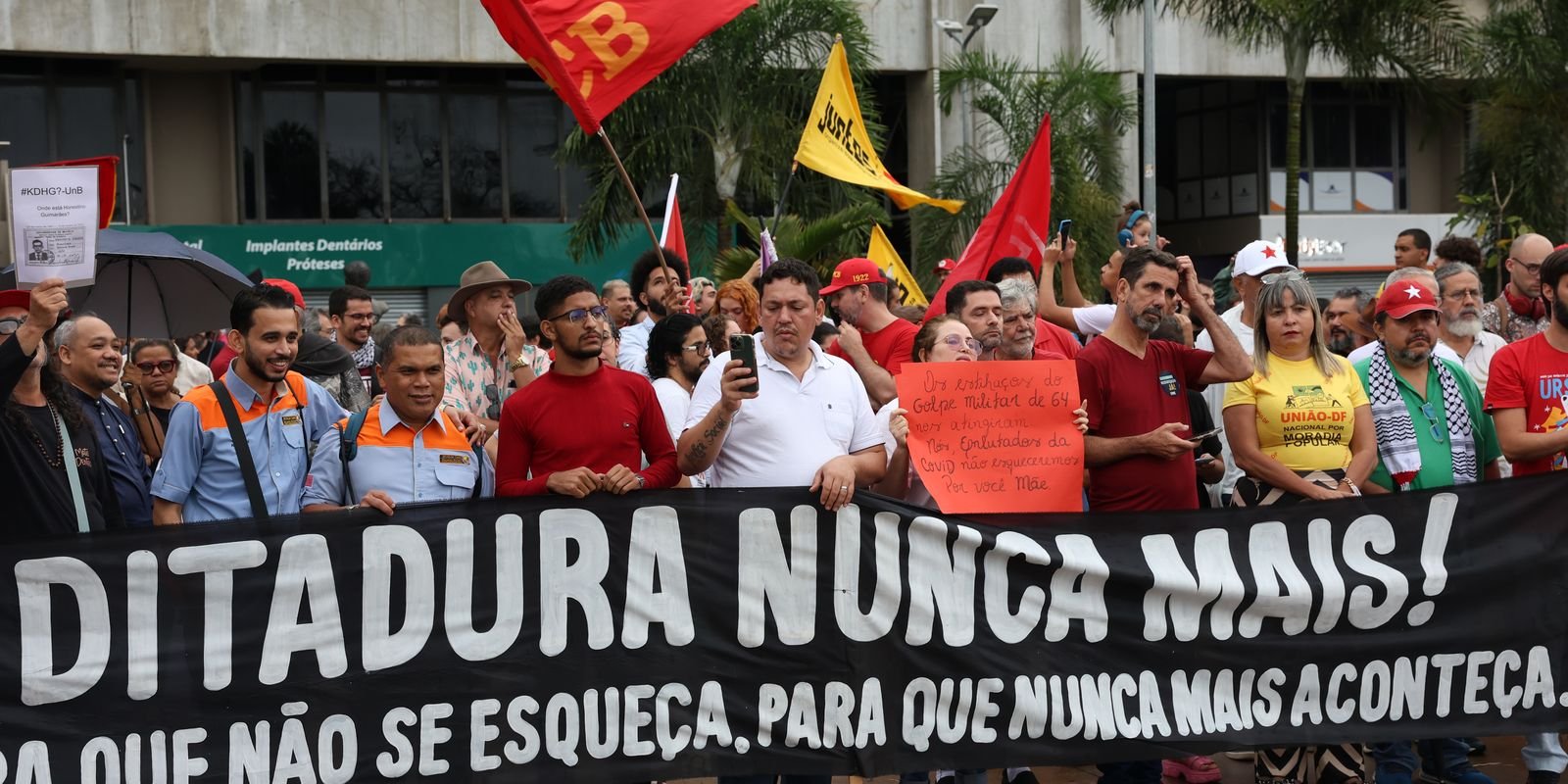 Ativistas promovem atos em defesa da democracia brasileira